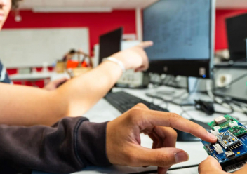 Une passerelle entre l'IUT GEII de Bordeaux et l'ENSEIRB-MATMECA est désormais possible !